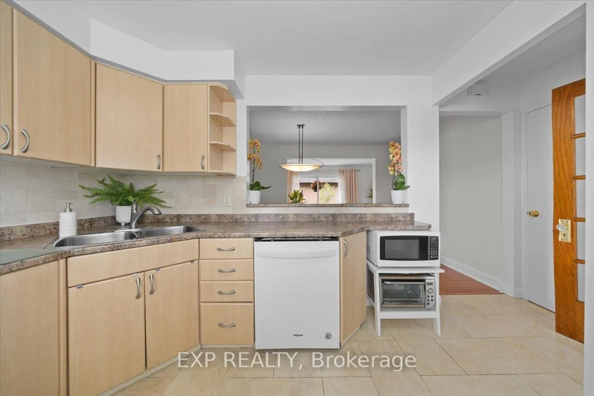 Photo 10 of 1745 Heatherington Road, Ottawa, Heron Gate/Industrial Park — HOMEH