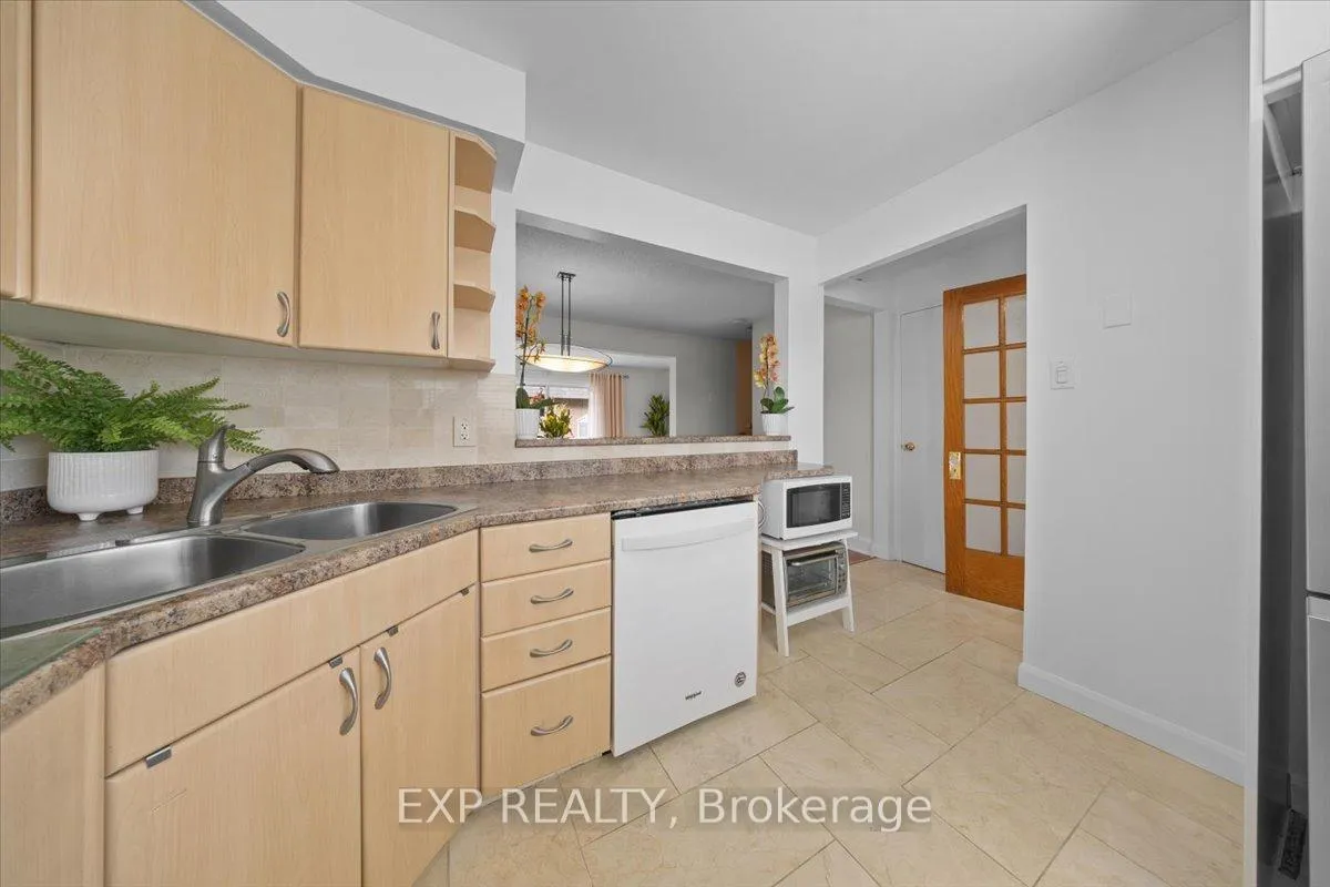 Photo 11 of 1745 Heatherington Road, Ottawa, Heron Gate/Industrial Park — HOMEH