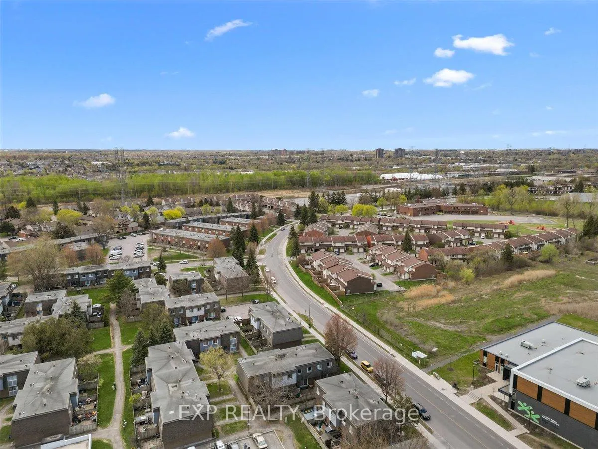Photo 35 of 1745 Heatherington Road, Ottawa, Heron Gate/Industrial Park — HOMEH