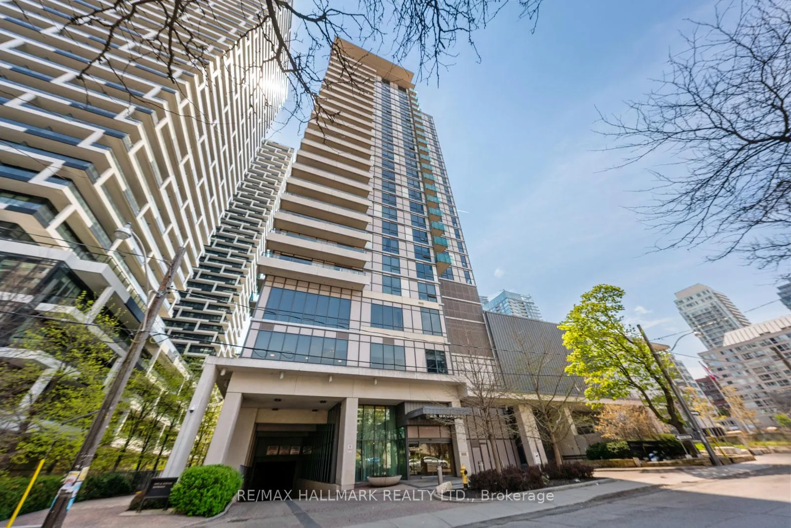Photo 1 of Unit 1410, 25 Broadway Avenue, Toronto, Mount Pleasant West — HOMEH