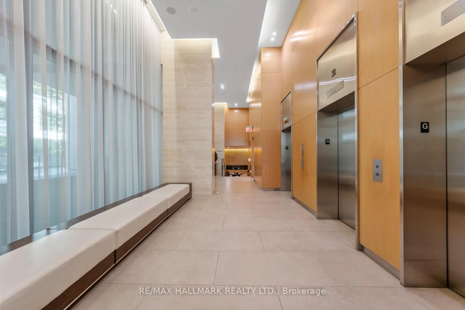 Photo 4 of Unit 1410, 25 Broadway Avenue, Toronto, Mount Pleasant West — HOMEH