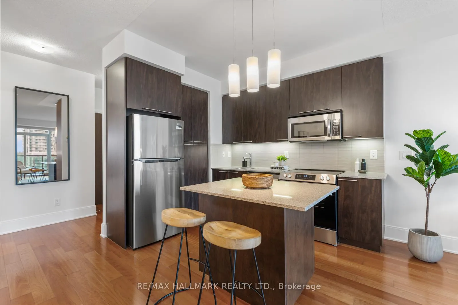 Photo 12 of Unit 1410, 25 Broadway Avenue, Toronto, Mount Pleasant West — HOMEH