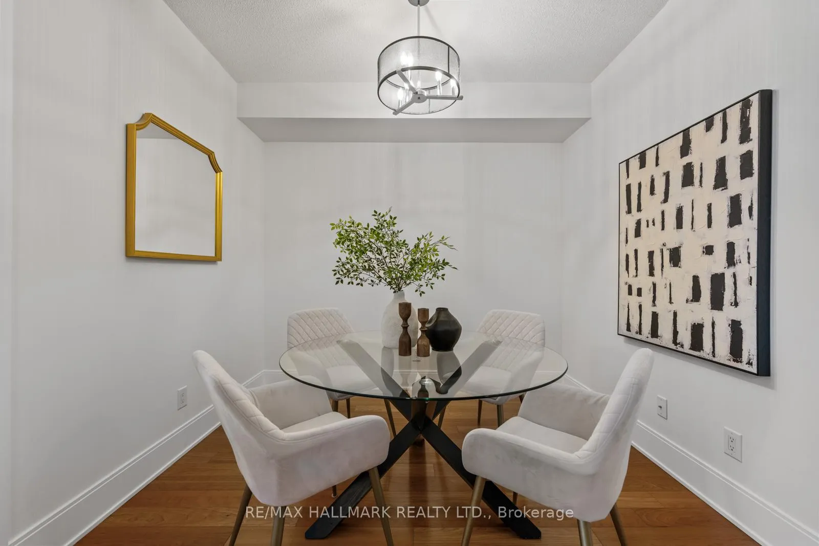 Photo 16 of Unit 1410, 25 Broadway Avenue, Toronto, Mount Pleasant West — HOMEH