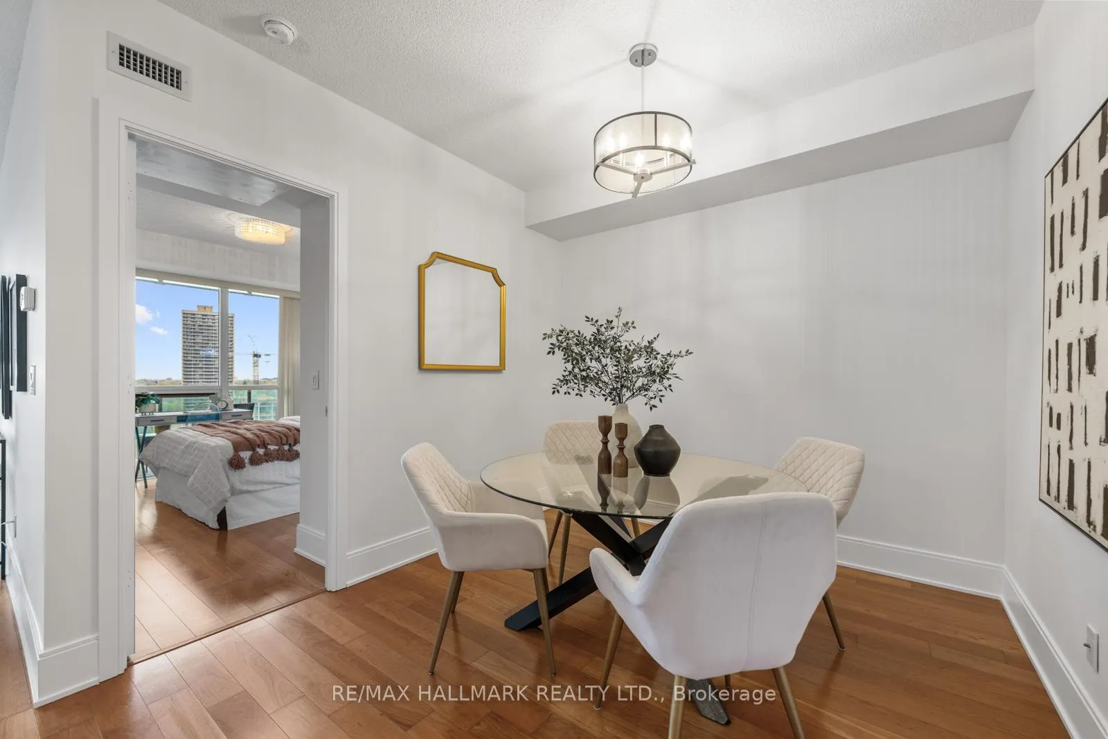 Photo 17 of Unit 1410, 25 Broadway Avenue, Toronto, Mount Pleasant West — HOMEH