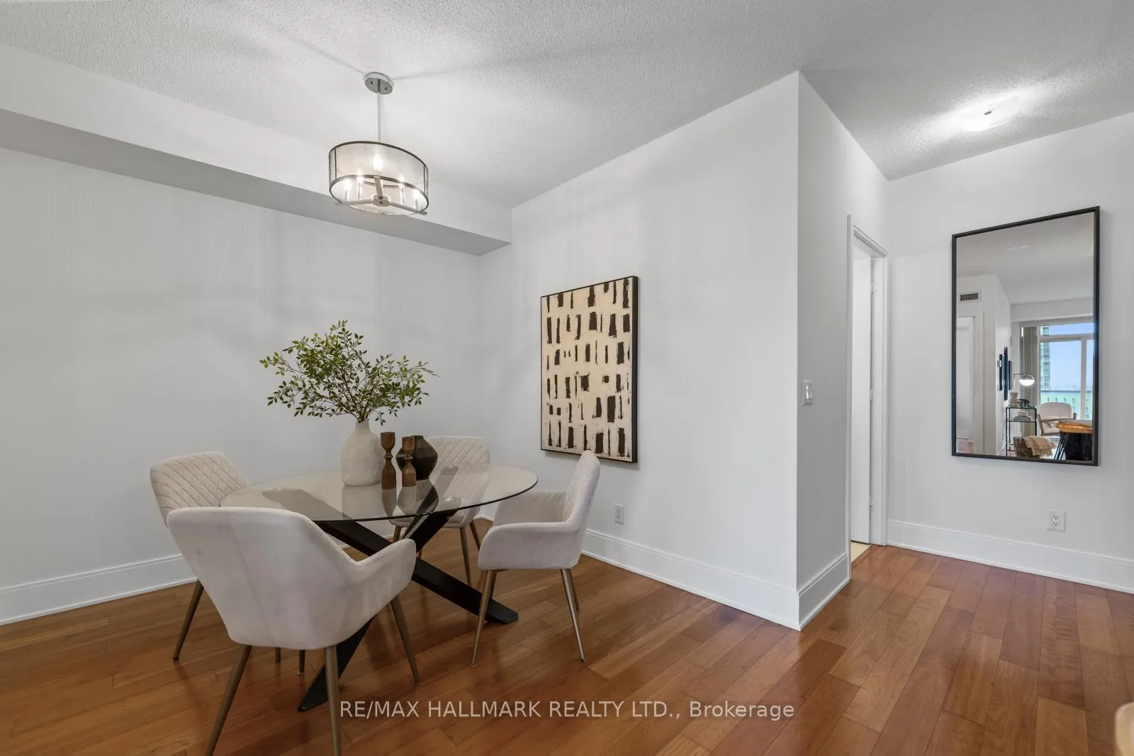Photo 18 of Unit 1410, 25 Broadway Avenue, Toronto, Mount Pleasant West — HOMEH