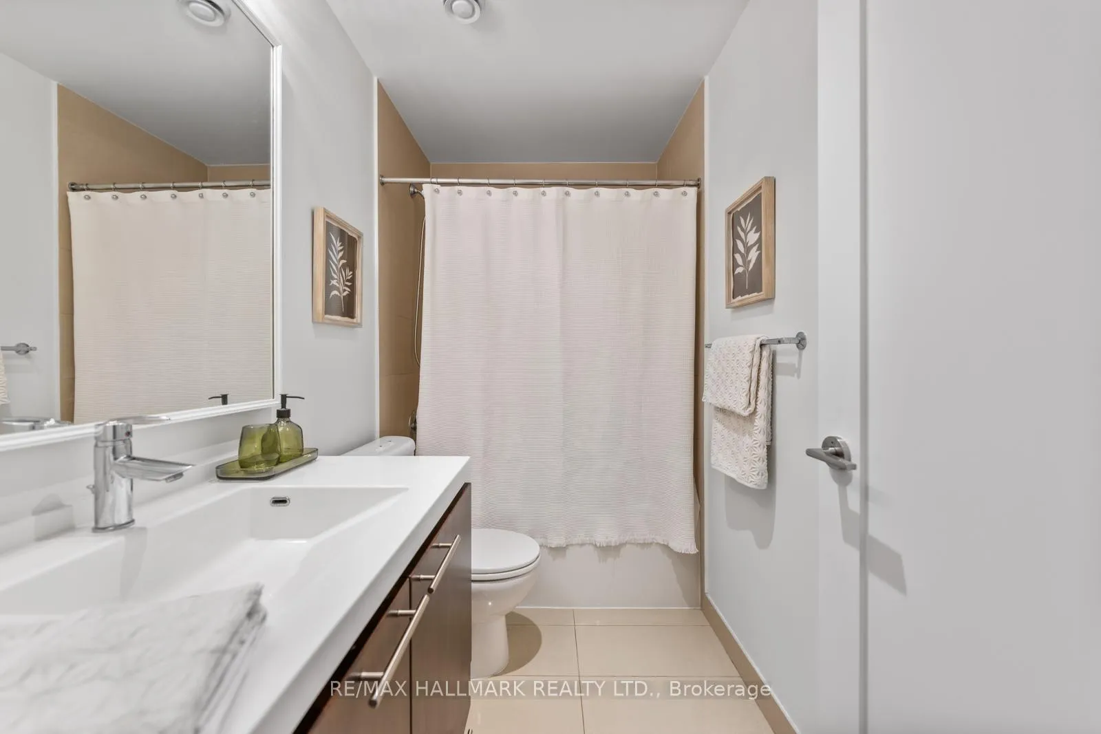 Photo 28 of Unit 1410, 25 Broadway Avenue, Toronto, Mount Pleasant West — HOMEH