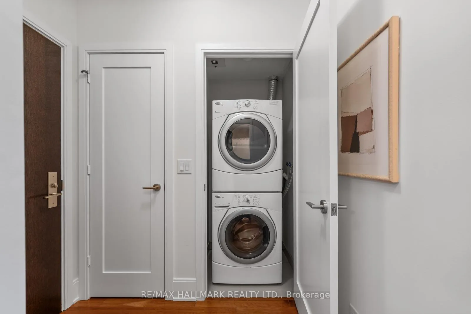 Photo 29 of Unit 1410, 25 Broadway Avenue, Toronto, Mount Pleasant West — HOMEH