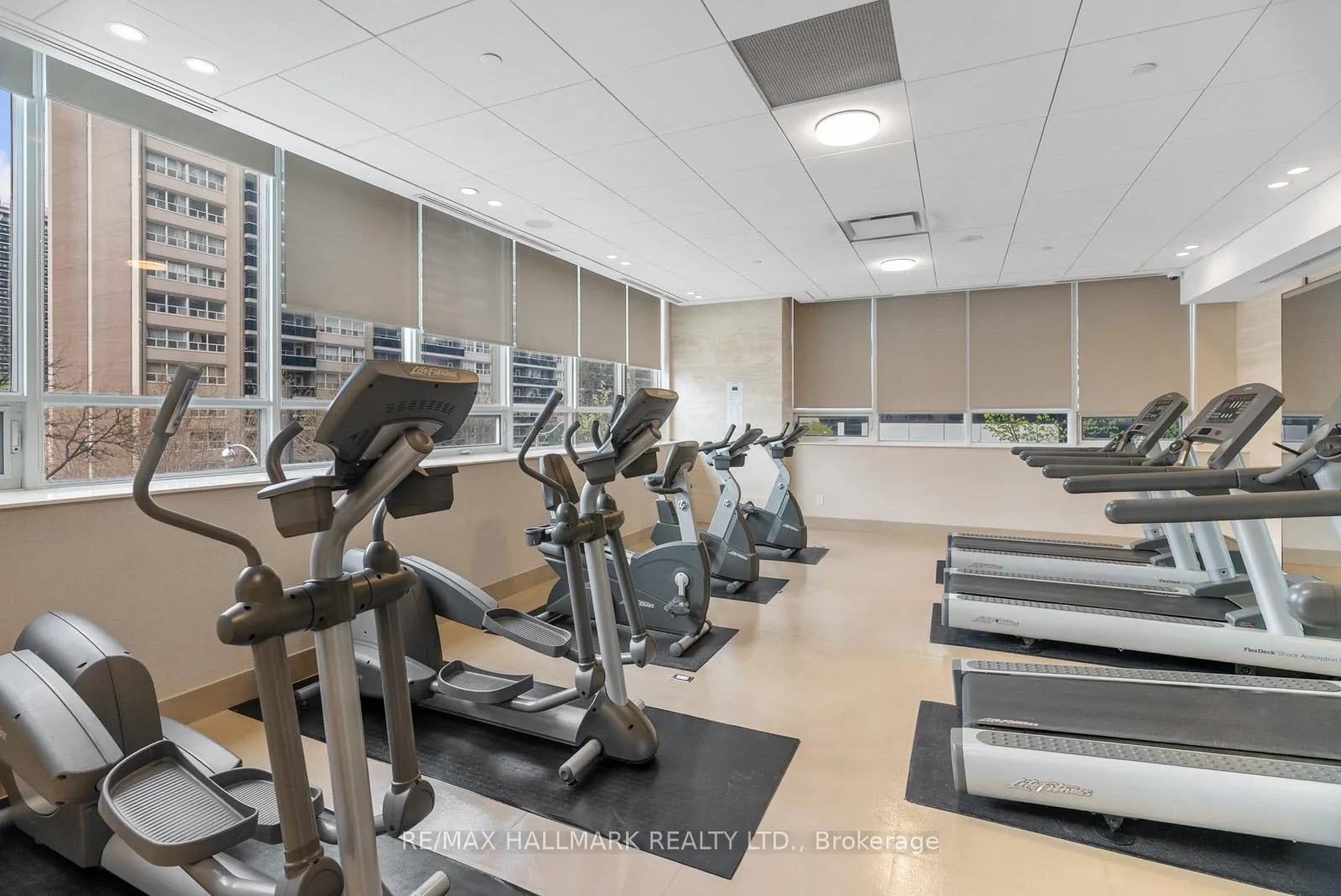 Photo 33 of Unit 1410, 25 Broadway Avenue, Toronto, Mount Pleasant West — HOMEH