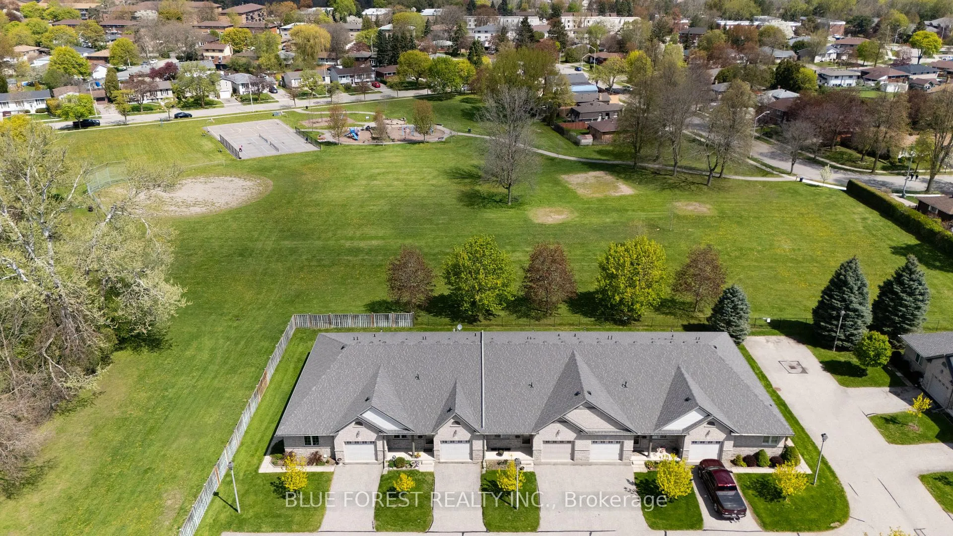 Photo 3 of Unit 2, 948 Colborne Street, Brantford — HOMEH