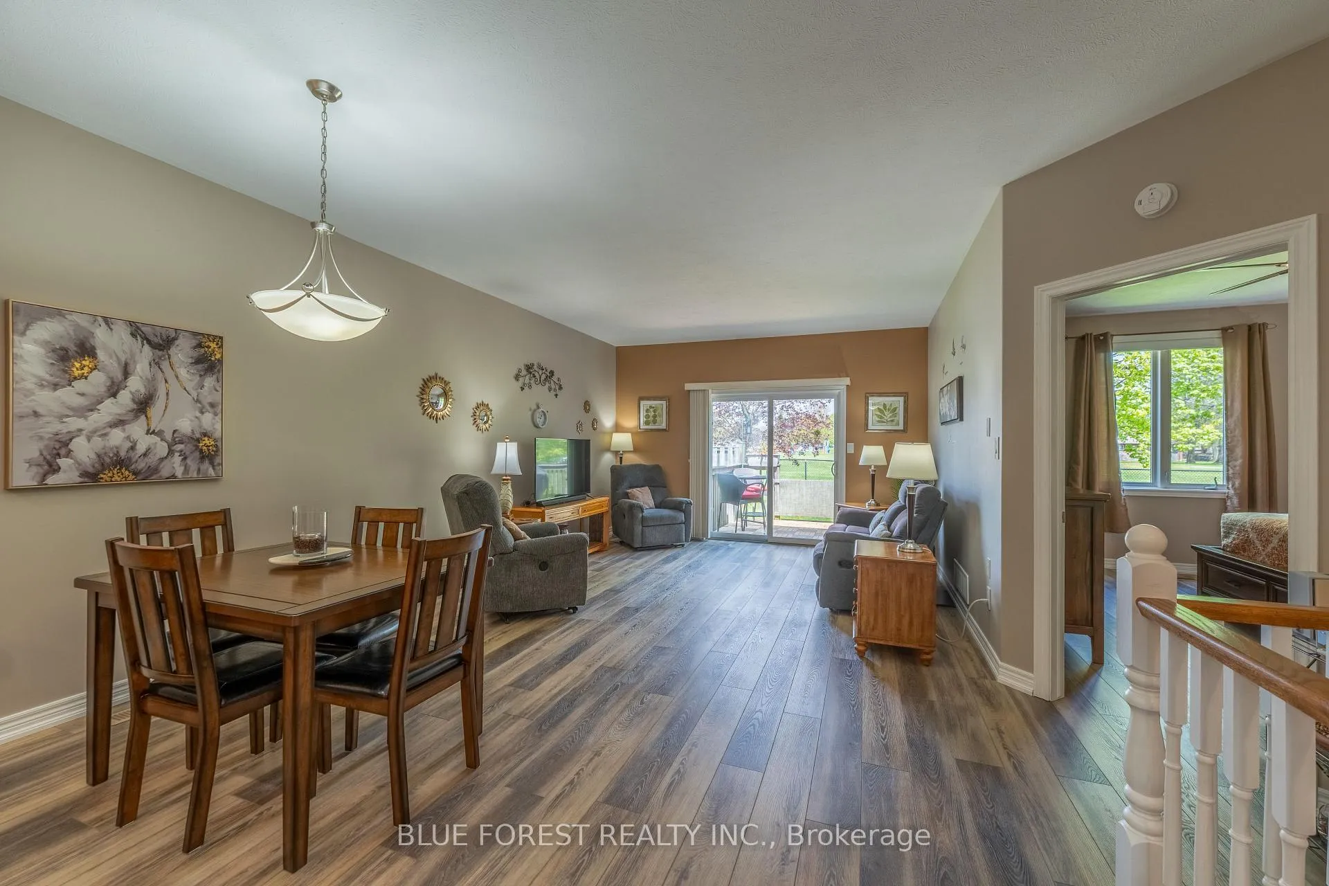 Photo 6 of Unit 2, 948 Colborne Street, Brantford — HOMEH