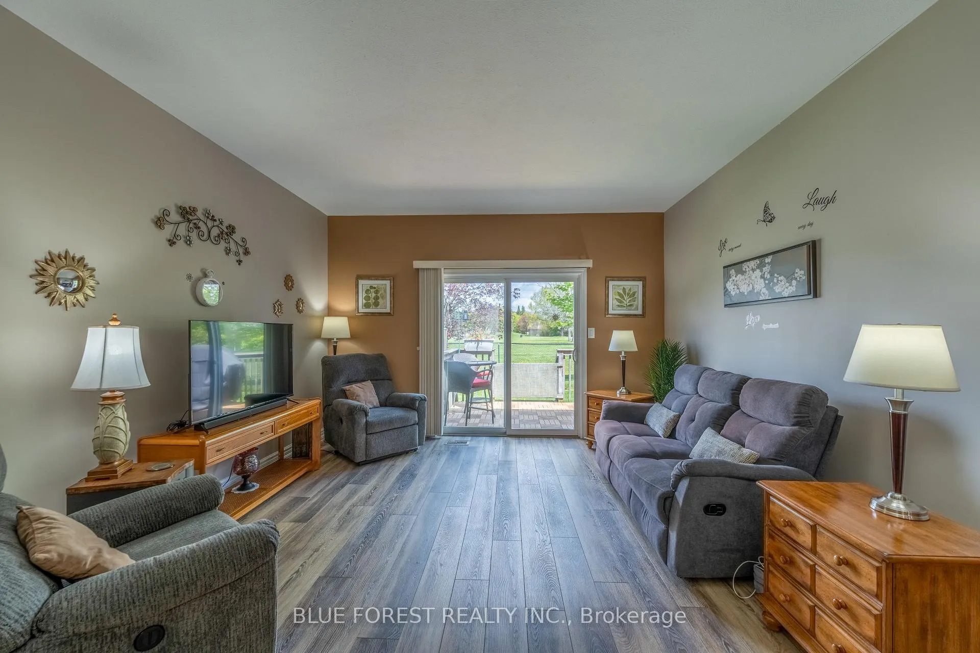 Photo 7 of Unit 2, 948 Colborne Street, Brantford — HOMEH