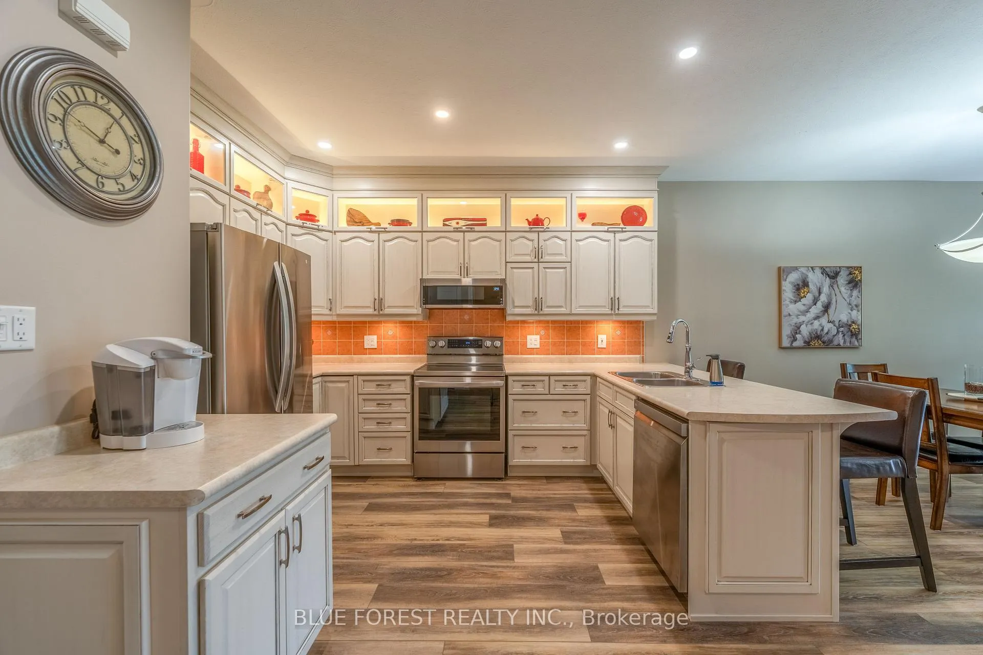 Photo 11 of Unit 2, 948 Colborne Street, Brantford — HOMEH