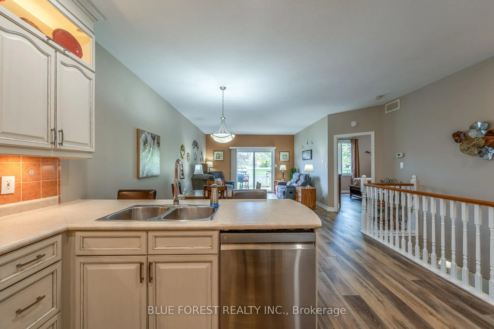 Photo 13 of Unit 2, 948 Colborne Street, Brantford — HOMEH