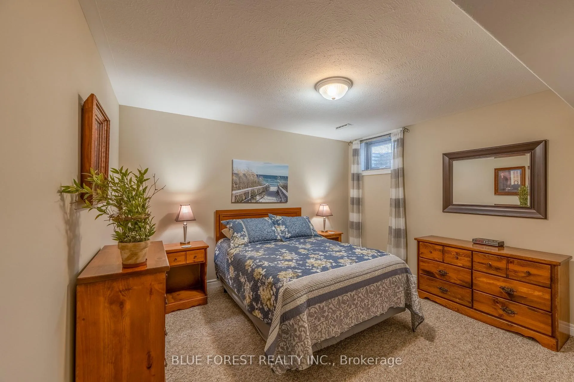 Photo 25 of Unit 2, 948 Colborne Street, Brantford — HOMEH
