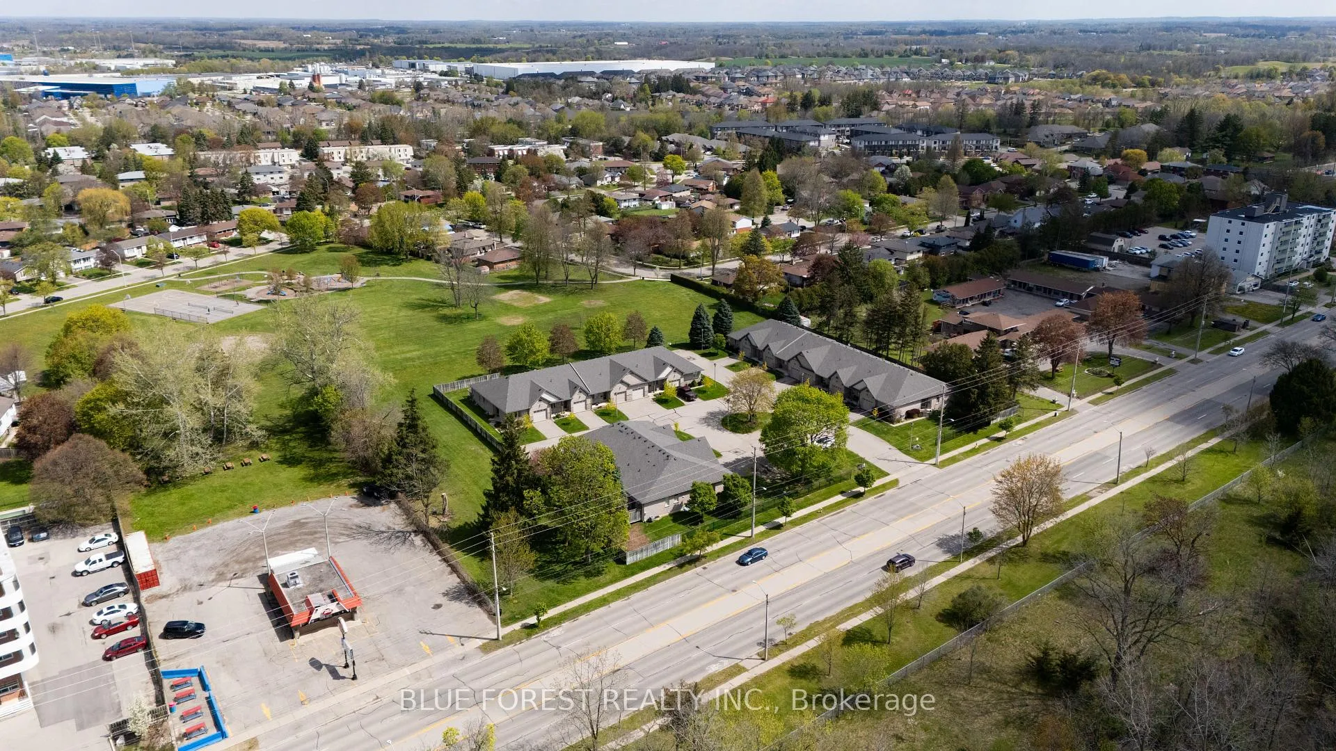 Photo 39 of Unit 2, 948 Colborne Street, Brantford — HOMEH