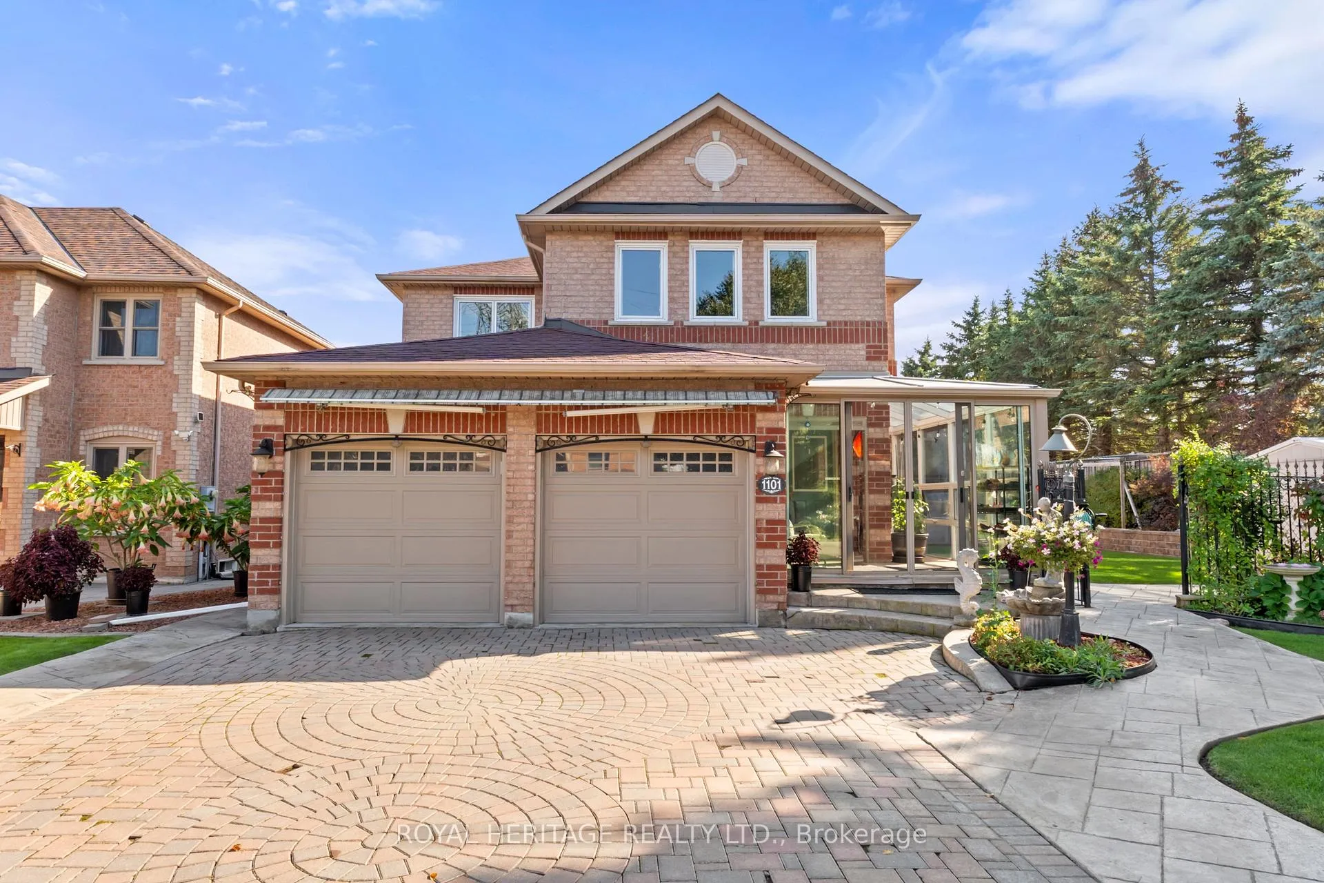 Photo 7 of 1101 Gossamer Drive, Pickering, Liverpool — HOMEH