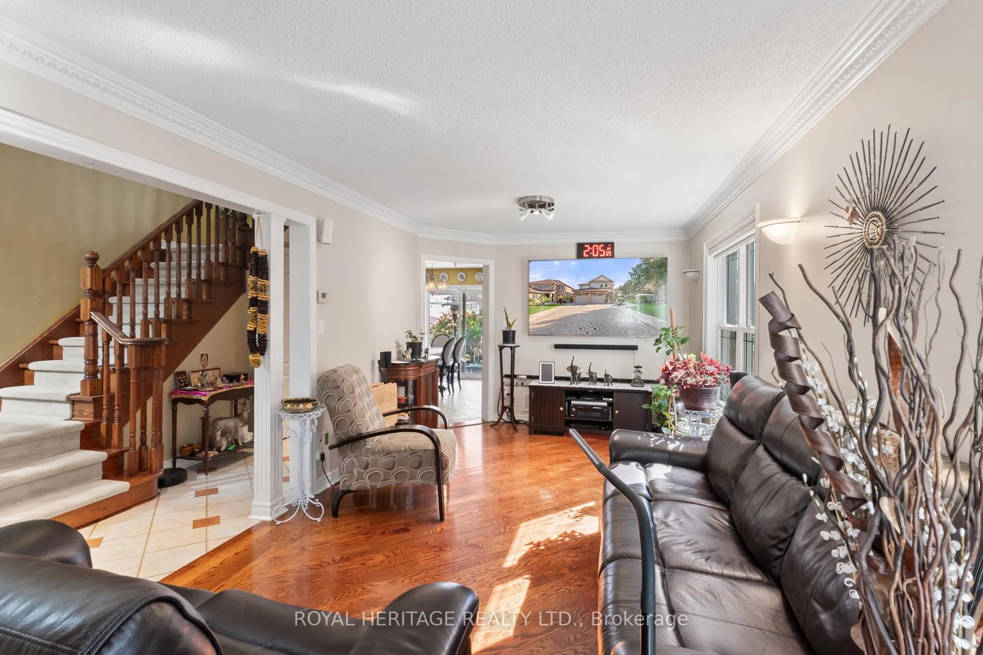 Photo 11 of 1101 Gossamer Drive, Pickering, Liverpool — HOMEH