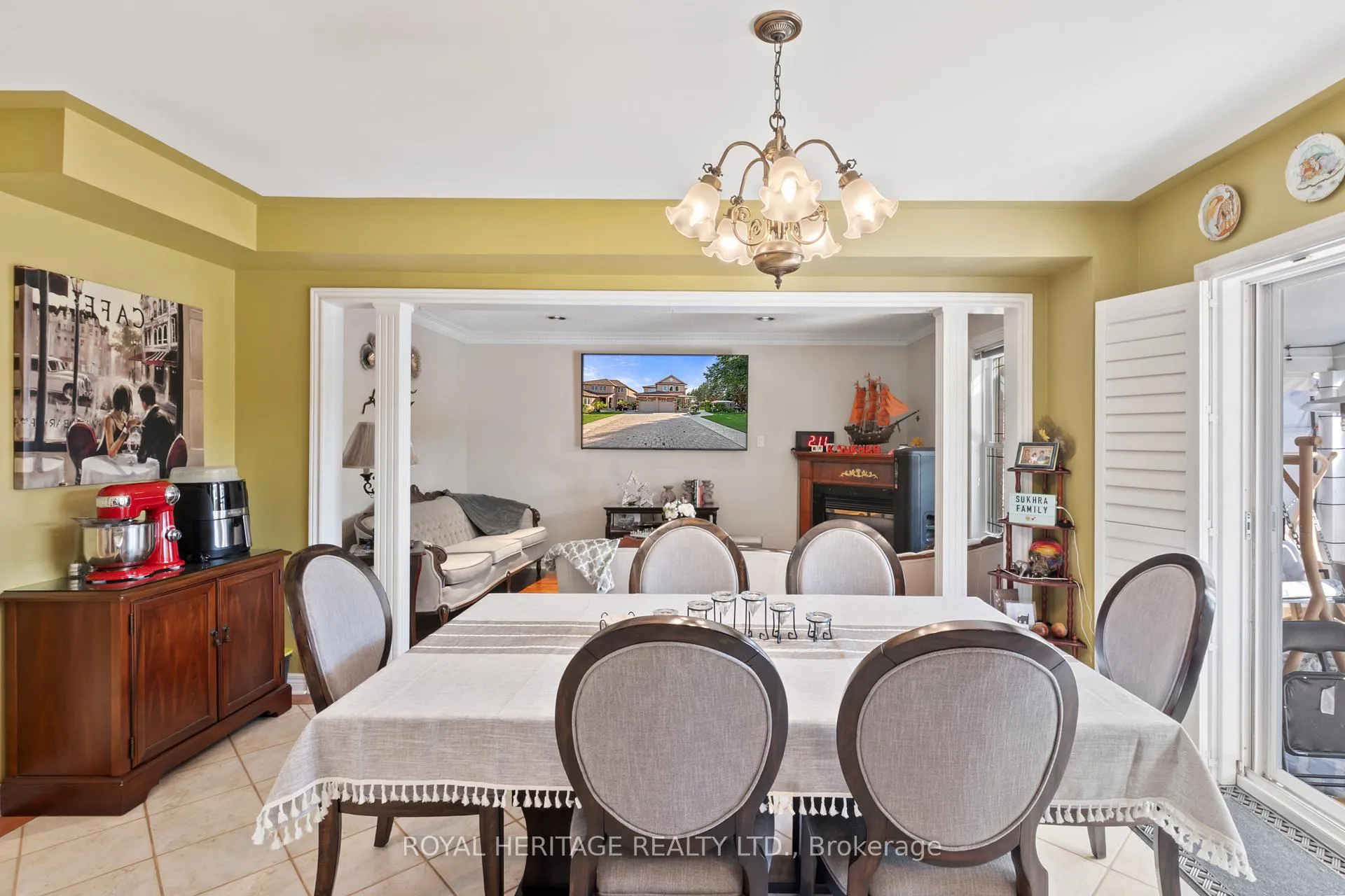 Photo 18 of 1101 Gossamer Drive, Pickering, Liverpool — HOMEH