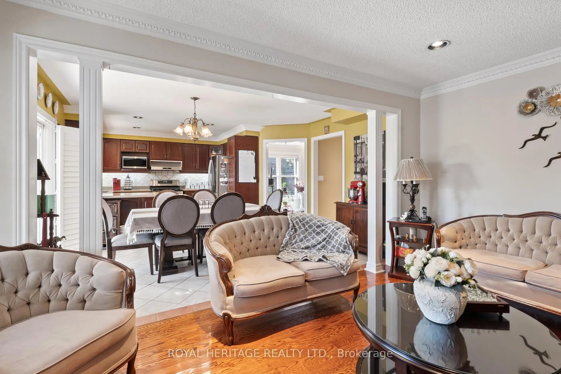 Photo 22 of 1101 Gossamer Drive, Pickering, Liverpool — HOMEH