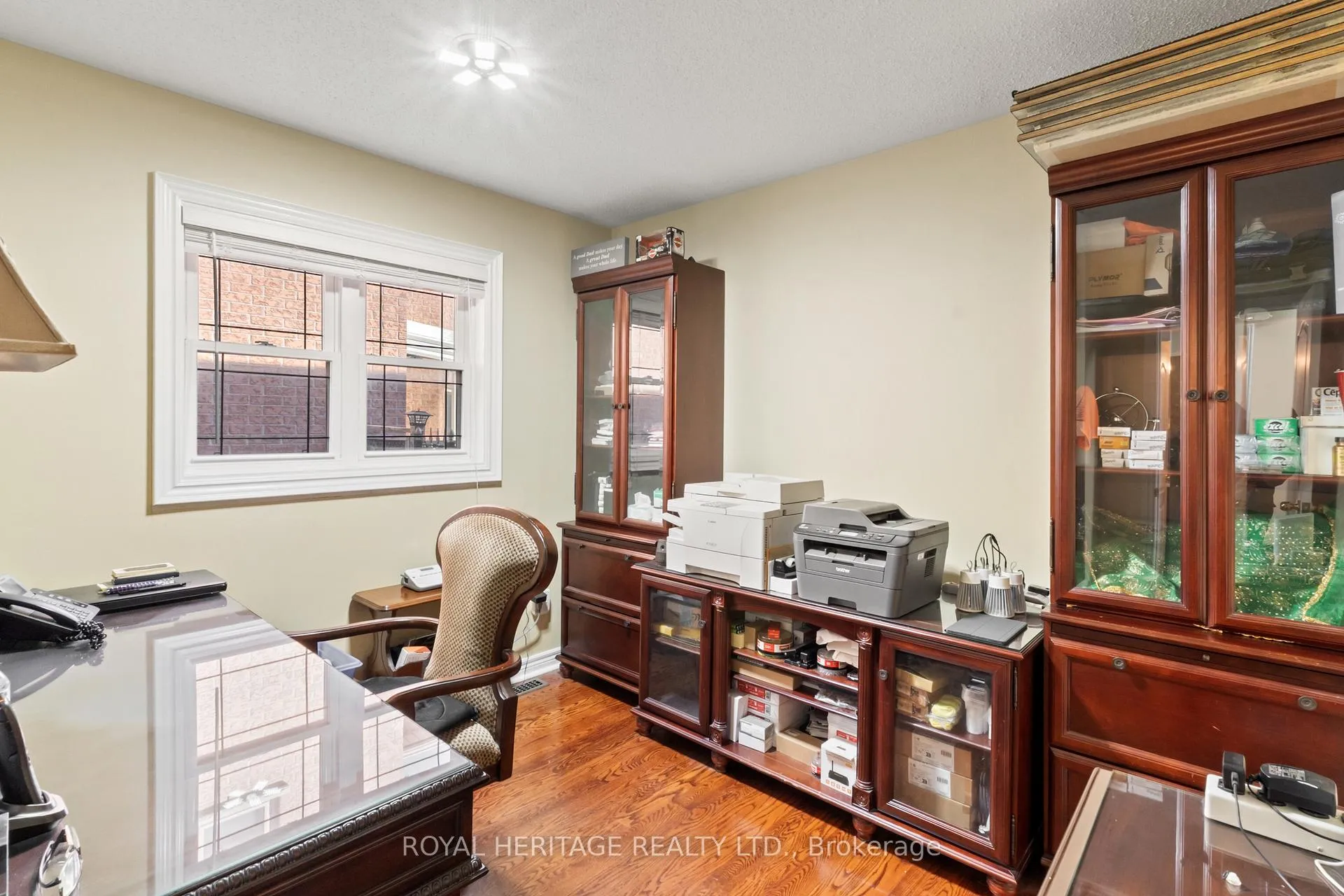 Photo 24 of 1101 Gossamer Drive, Pickering, Liverpool — HOMEH