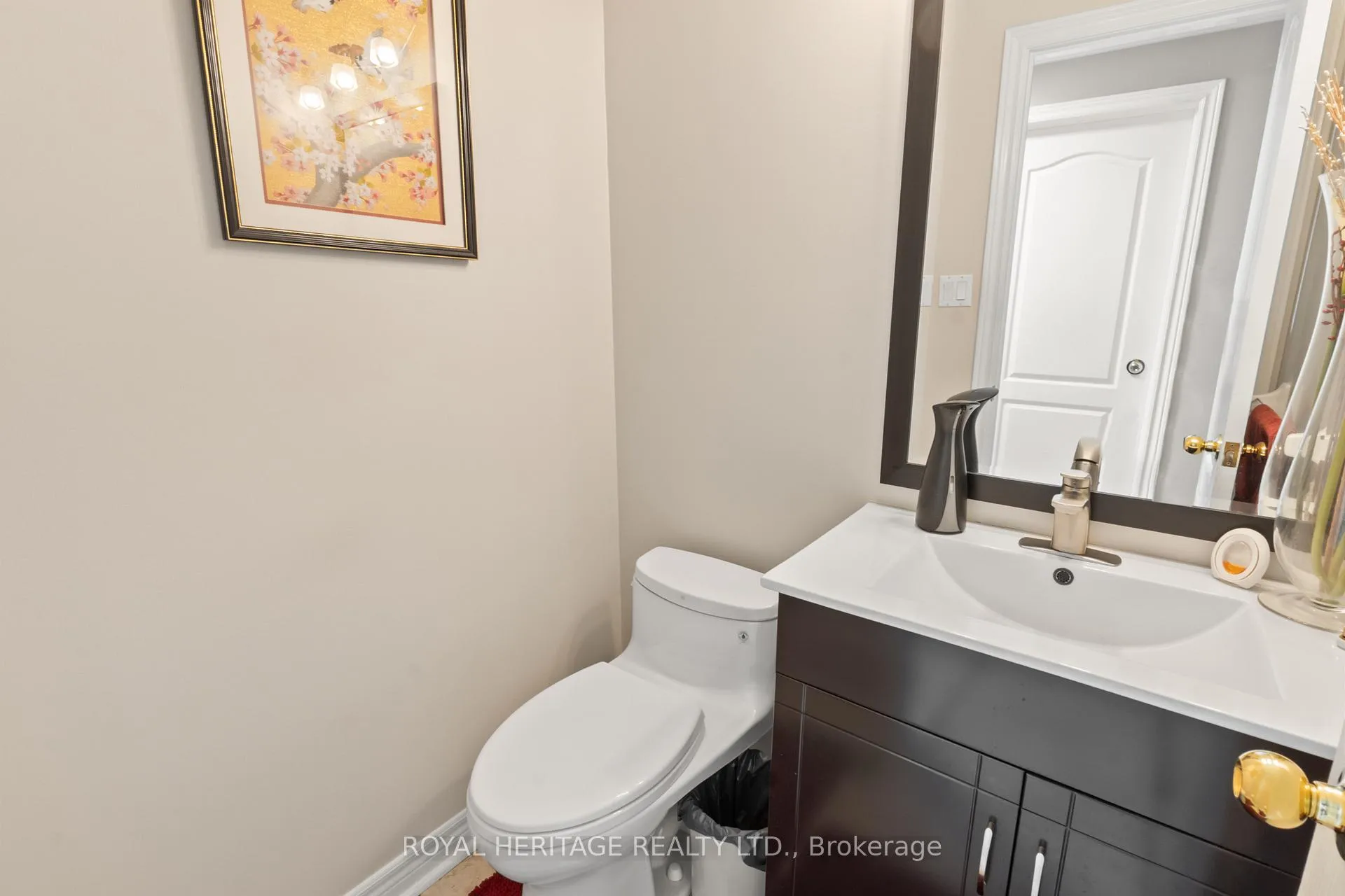 Photo 25 of 1101 Gossamer Drive, Pickering, Liverpool — HOMEH