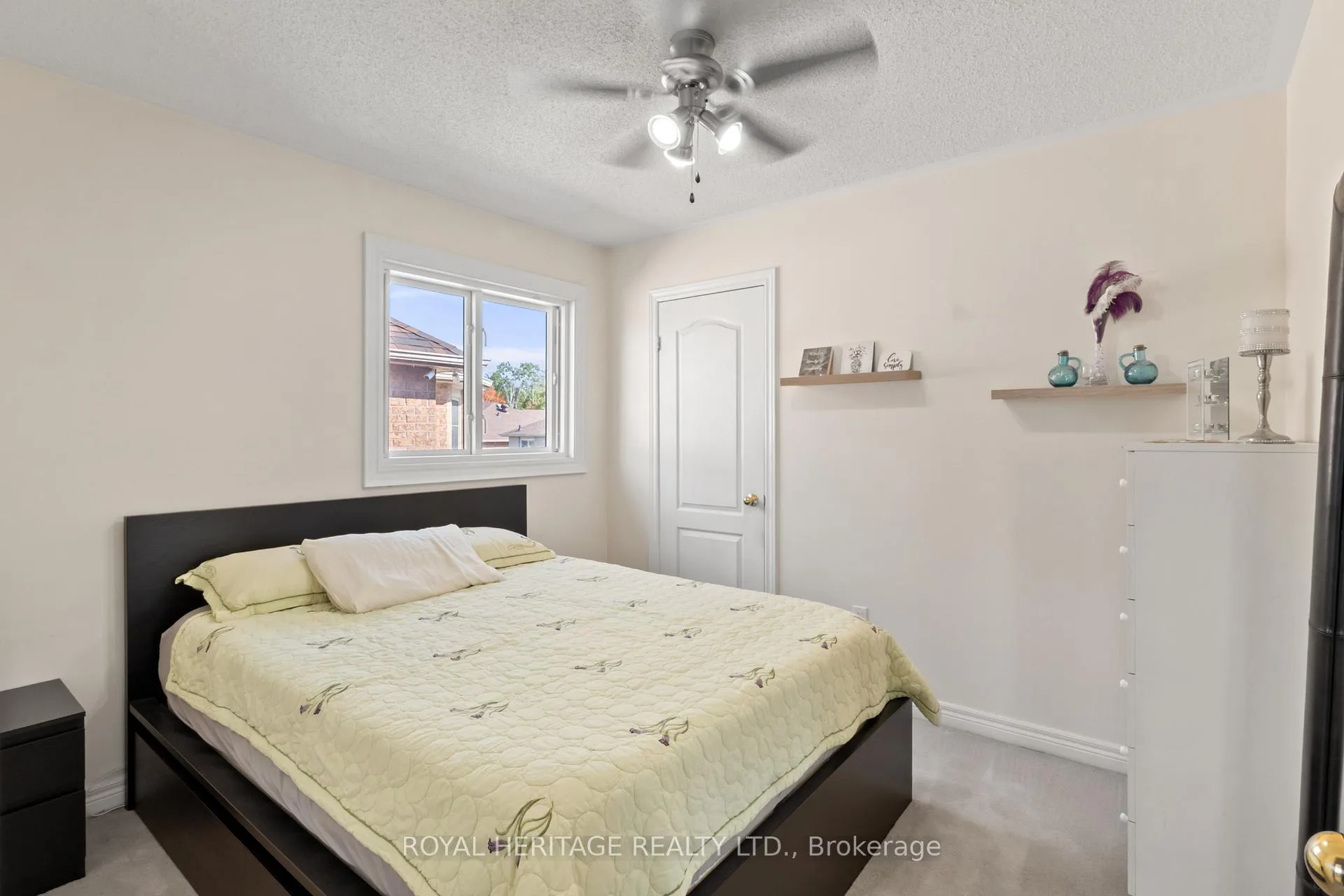 Photo 37 of 1101 Gossamer Drive, Pickering, Liverpool — HOMEH
