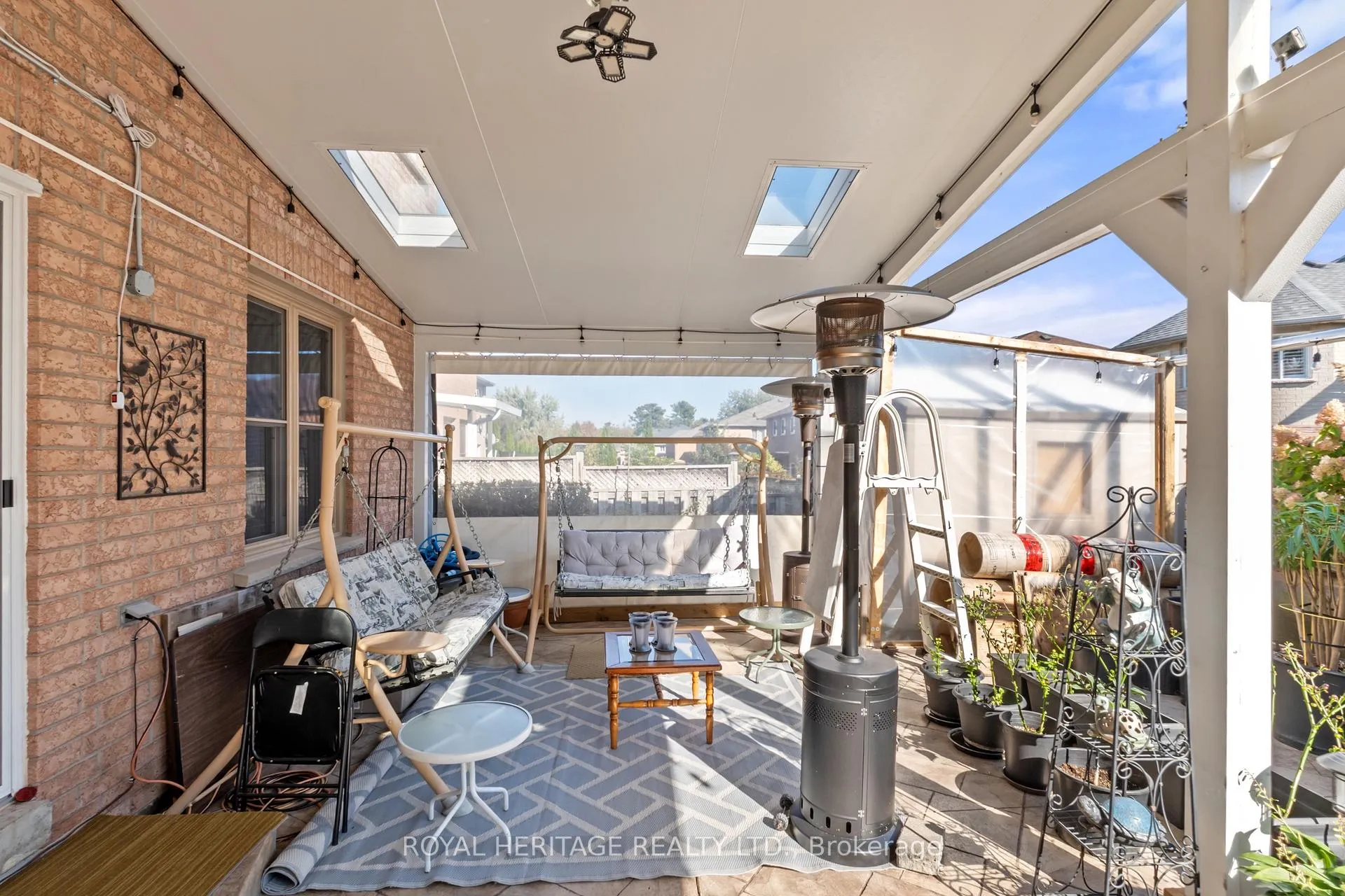 Photo 44 of 1101 Gossamer Drive, Pickering, Liverpool — HOMEH