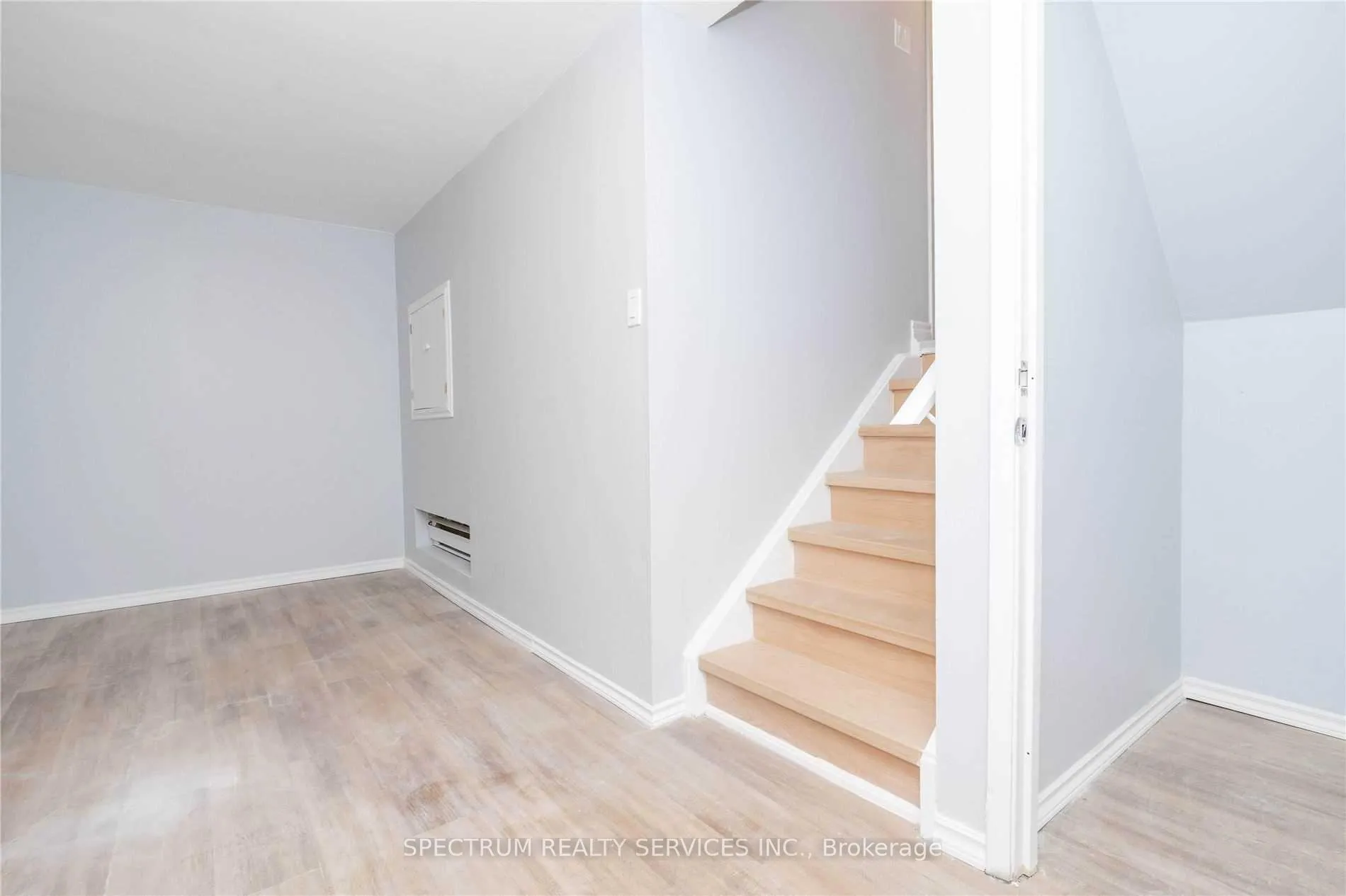 Photo 2 of Unit 68, 197 Milestone Drive, Aurora, Aurora Village — HOMEH