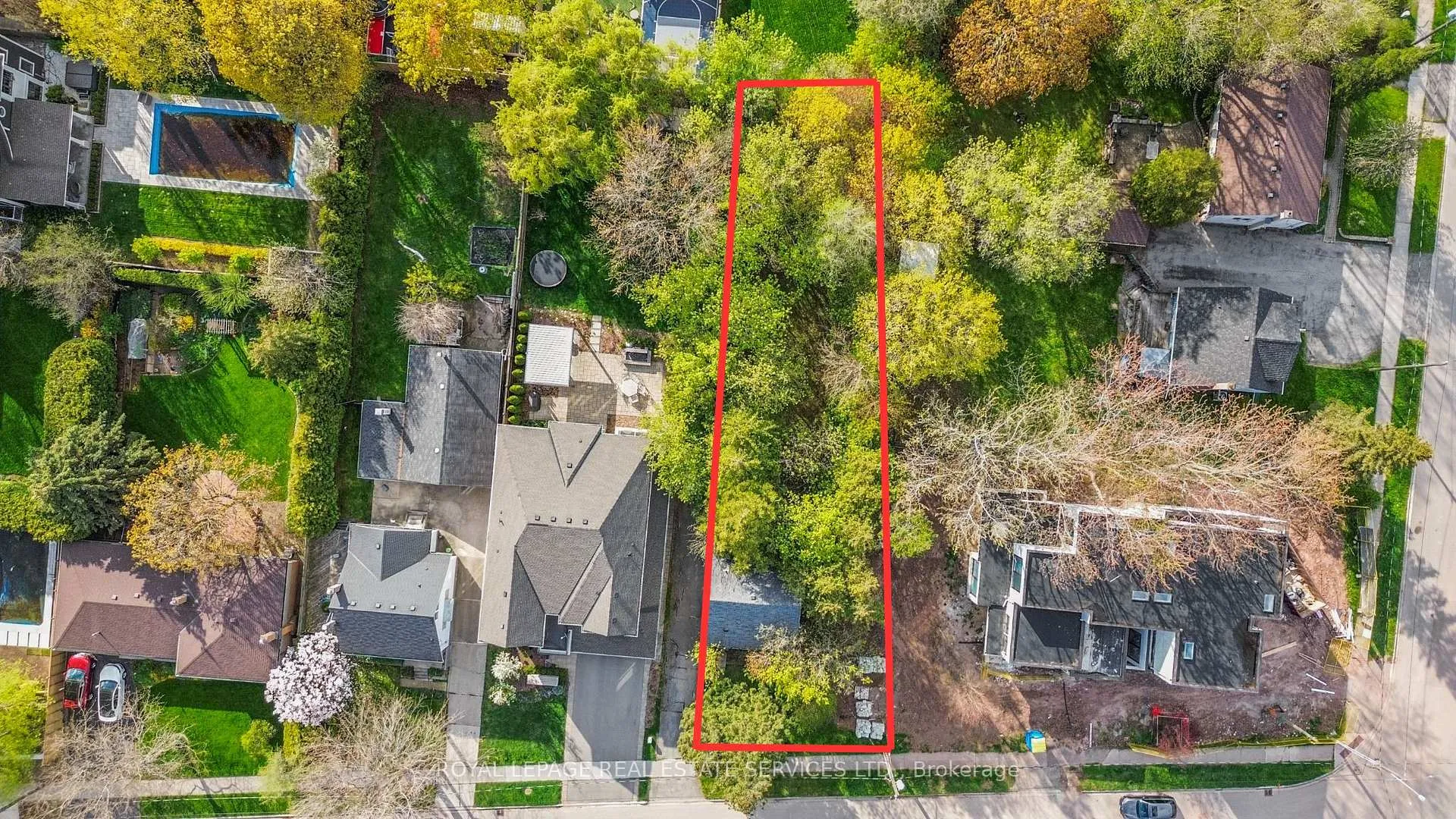 Photo 1 of 218 Jennings Crescent, Oakville, Bronte — HOMEH