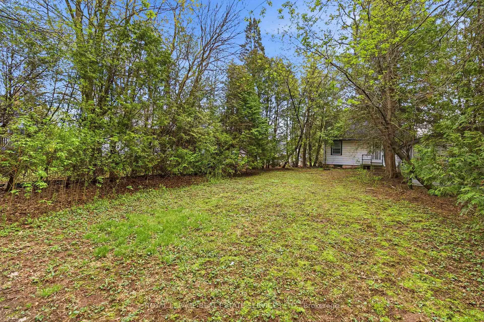 Photo 8 of 218 Jennings Crescent, Oakville, Bronte — HOMEH