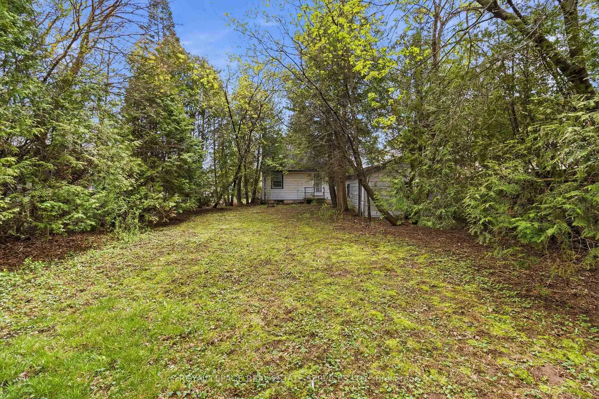 Photo 9 of 218 Jennings Crescent, Oakville, Bronte — HOMEH
