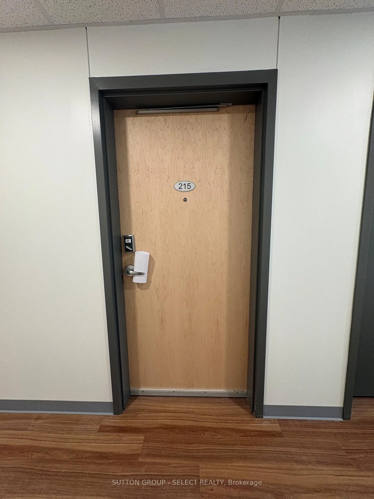Photo 4 of Unit 215, 351 Hill Street, London, East K — HOMEH