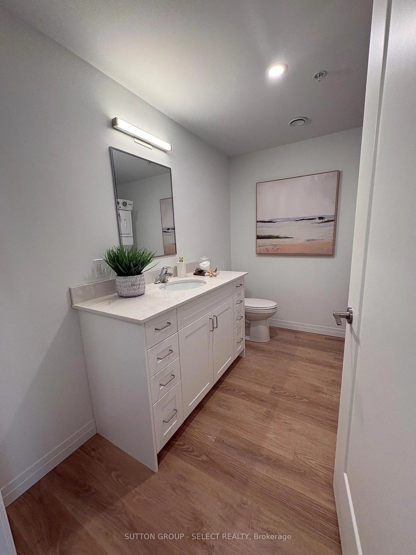 Photo 5 of Unit 215, 351 Hill Street, London, East K — HOMEH
