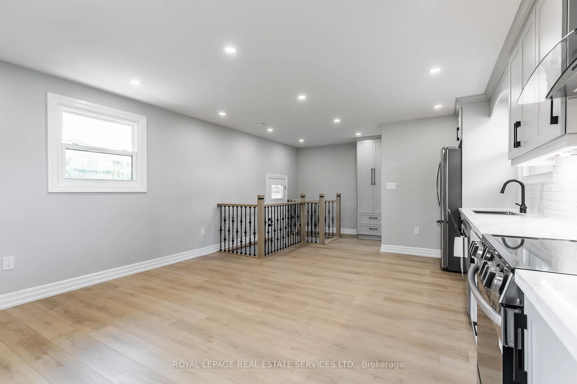 Photo 10 of Unit C, 2 Thorndale Avenue, St. Catharines, Haig — HOMEH