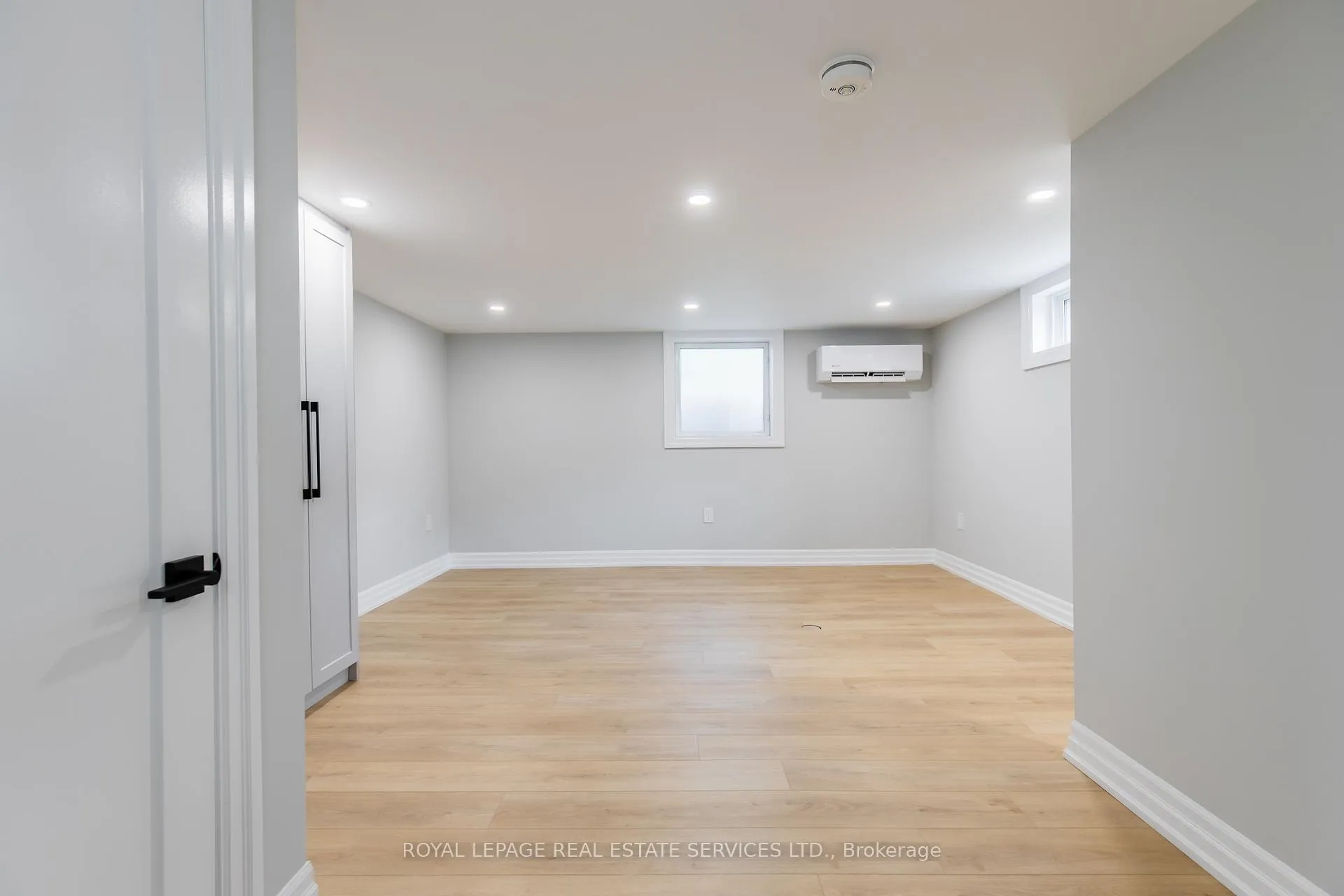 Photo 16 of Unit C, 2 Thorndale Avenue, St. Catharines, Haig — HOMEH