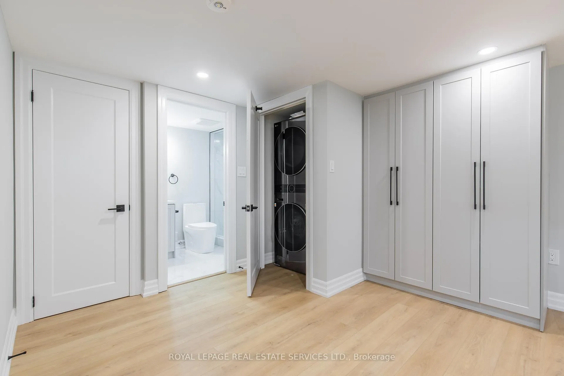Photo 17 of Unit C, 2 Thorndale Avenue, St. Catharines, Haig — HOMEH