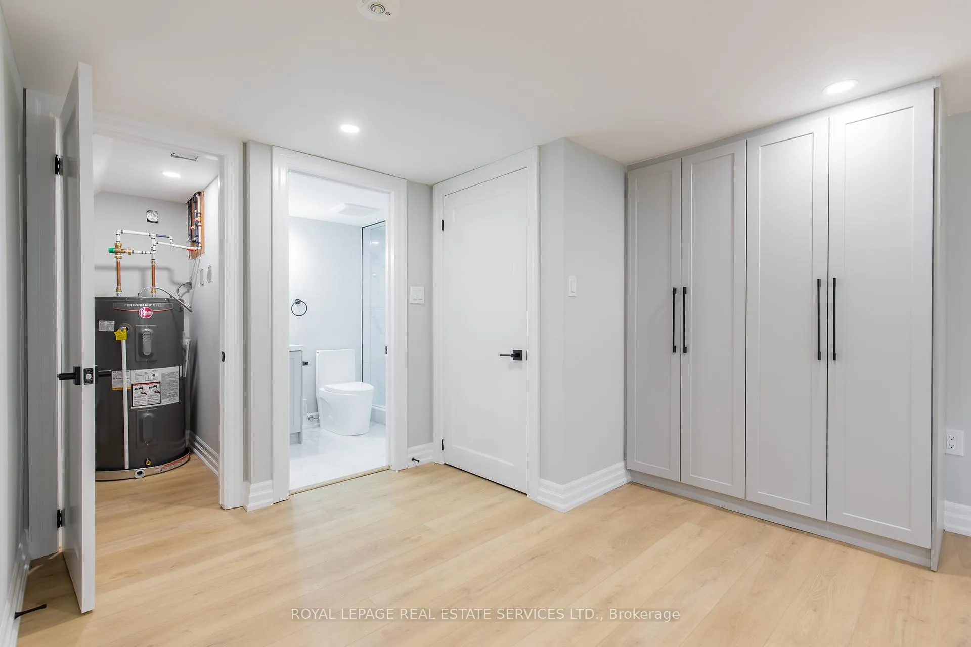 Photo 19 of Unit C, 2 Thorndale Avenue, St. Catharines, Haig — HOMEH