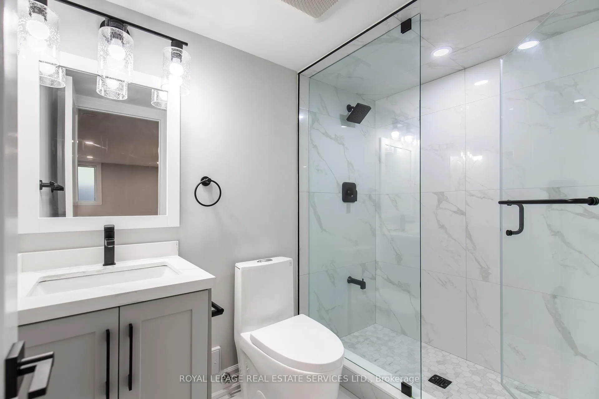 Photo 20 of Unit C, 2 Thorndale Avenue, St. Catharines, Haig — HOMEH