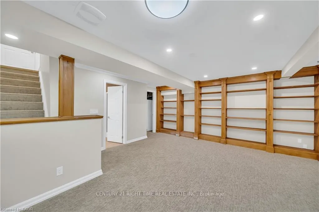 Photo 29 of 540 Mariner Drive, Waterloo — HOMEH
