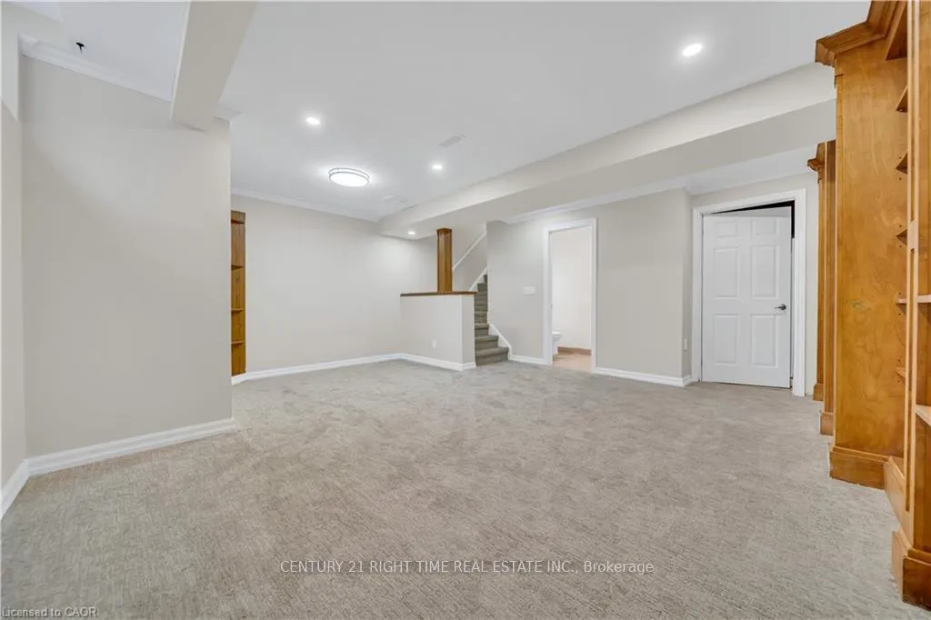 Photo 30 of 540 Mariner Drive, Waterloo — HOMEH