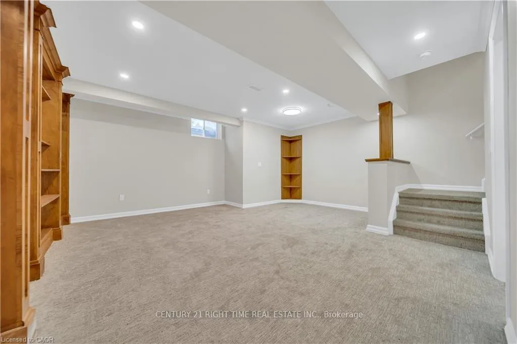 Photo 31 of 540 Mariner Drive, Waterloo — HOMEH