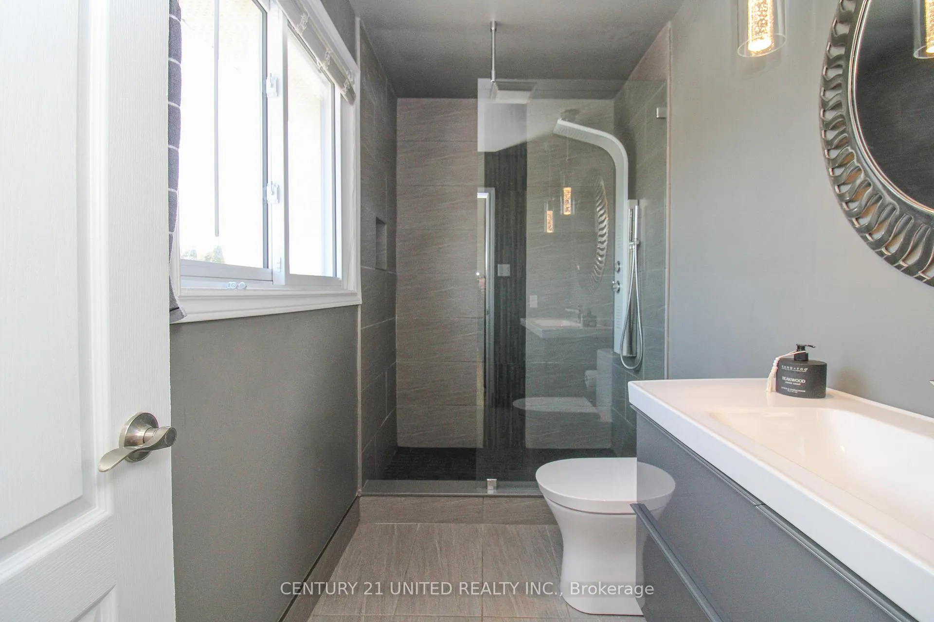 Photo 38 of 1348 Hetherington Drive, Peterborough, Northcrest Ward 5 — HOMEH