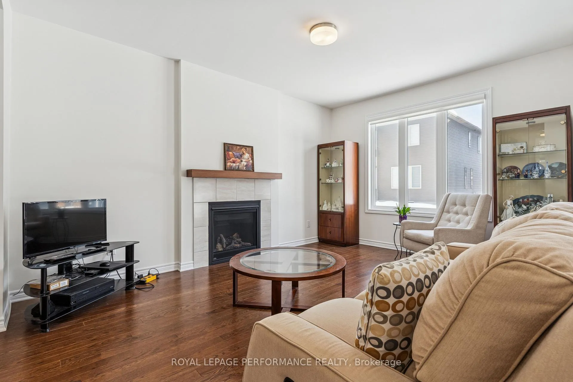 Photo 12 of 845 Snap Hook Crescent, Ottawa, Barrhaven - Half Moon Bay — HOMEH