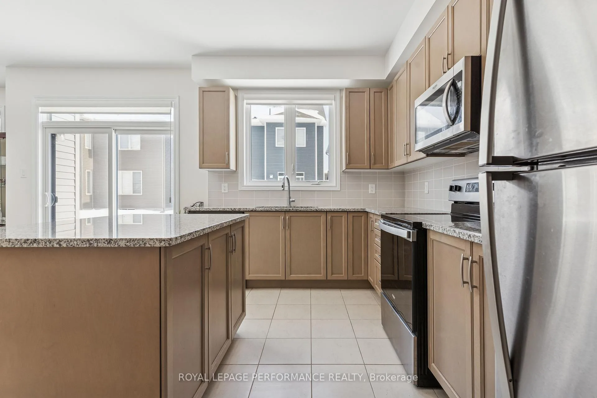 Photo 22 of 845 Snap Hook Crescent, Ottawa, Barrhaven - Half Moon Bay — HOMEH