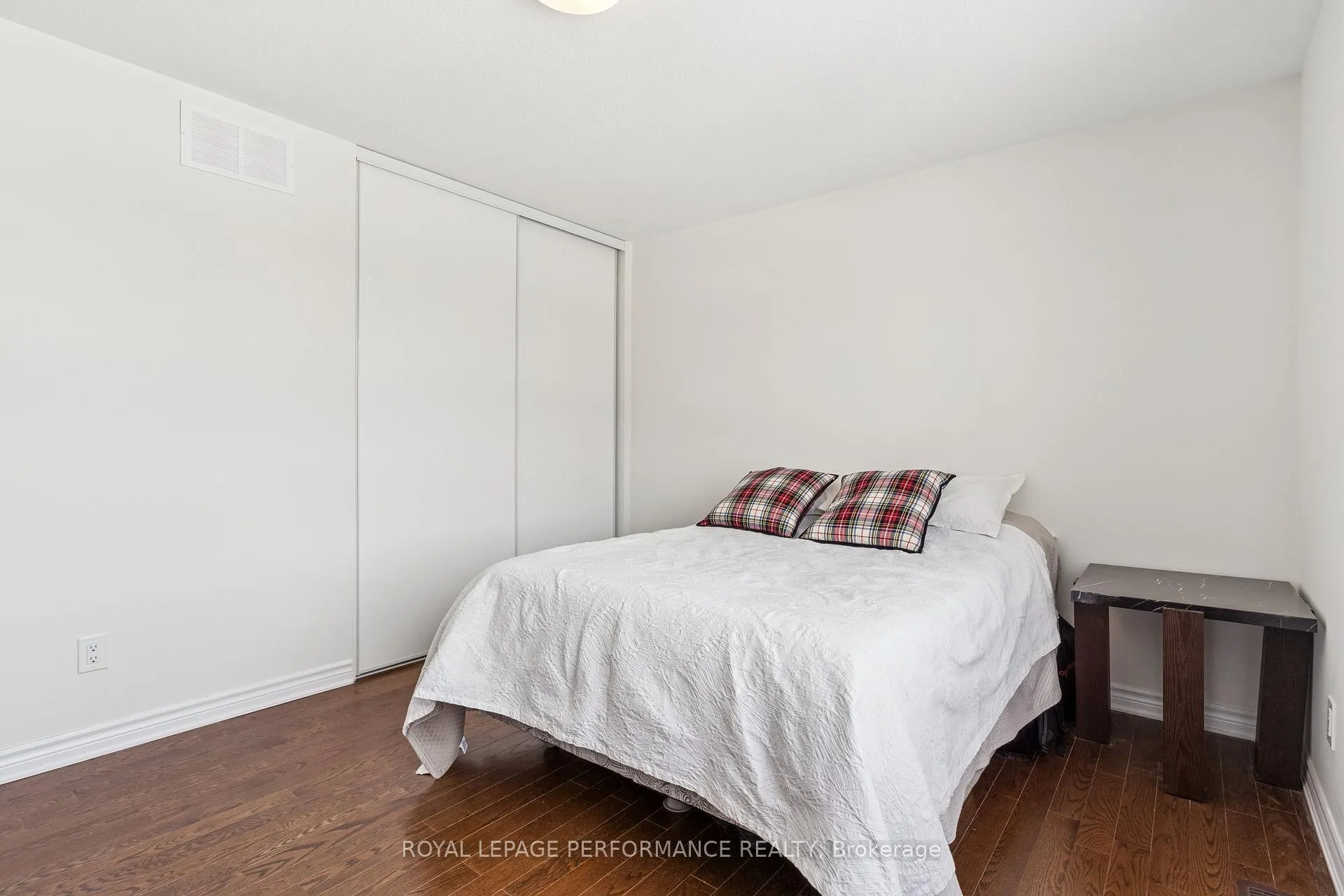 Photo 25 of 845 Snap Hook Crescent, Ottawa, Barrhaven - Half Moon Bay — HOMEH