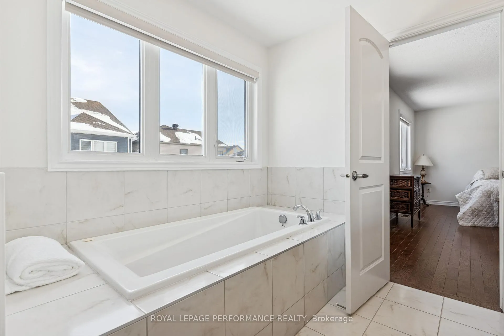 Photo 37 of 845 Snap Hook Crescent, Ottawa, Barrhaven - Half Moon Bay — HOMEH