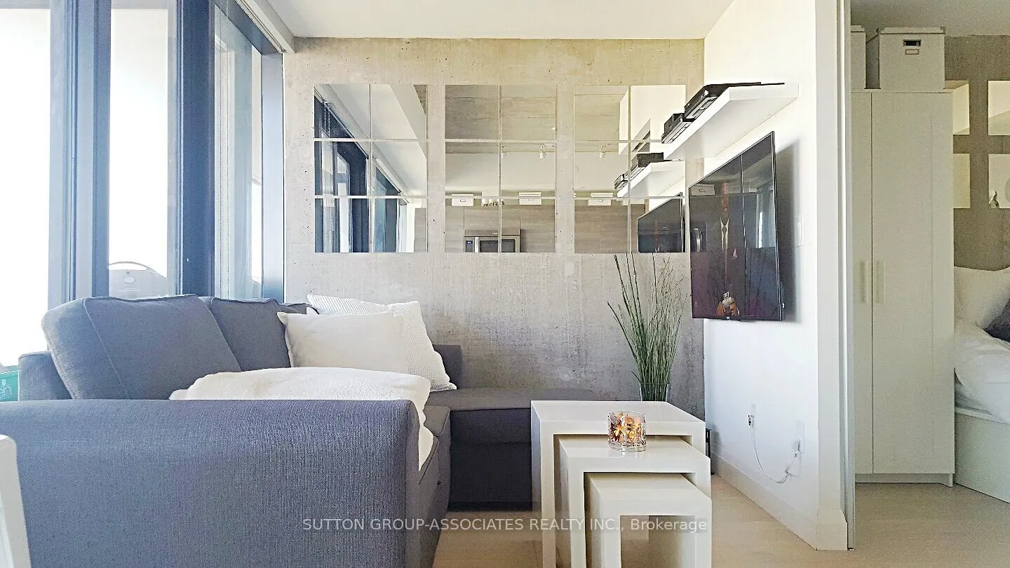 Photo 5 of Unit 2802, 224 King Street W, Toronto, Waterfront Communities — HOMEH