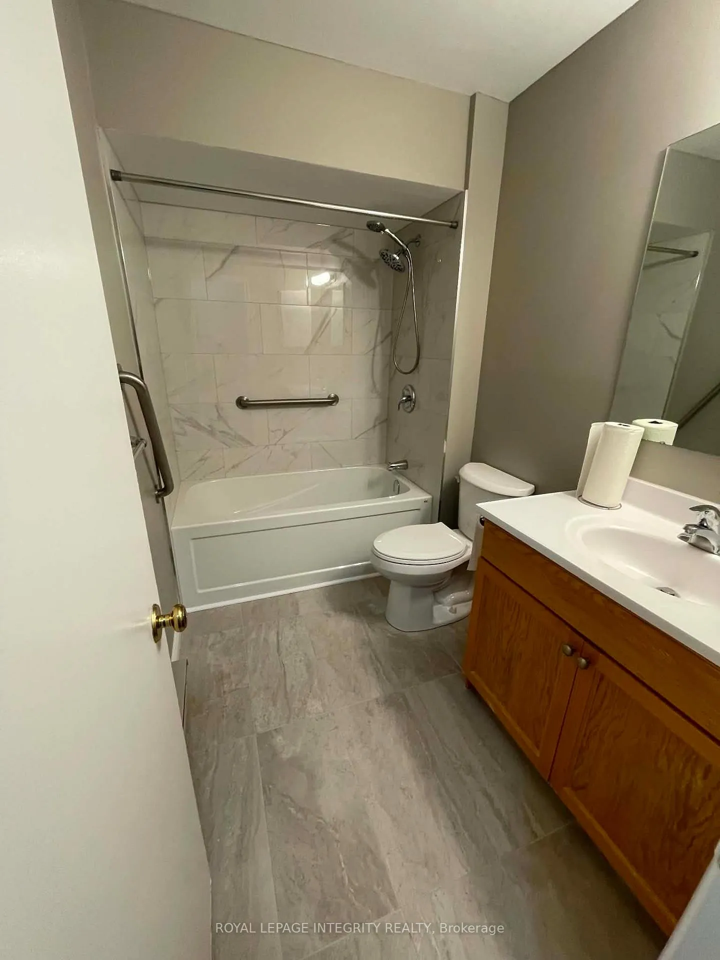 Photo 22 of Unit 10, 3 Stonebank Crescent, Ottawa, Westcliffe Estates — HOMEH