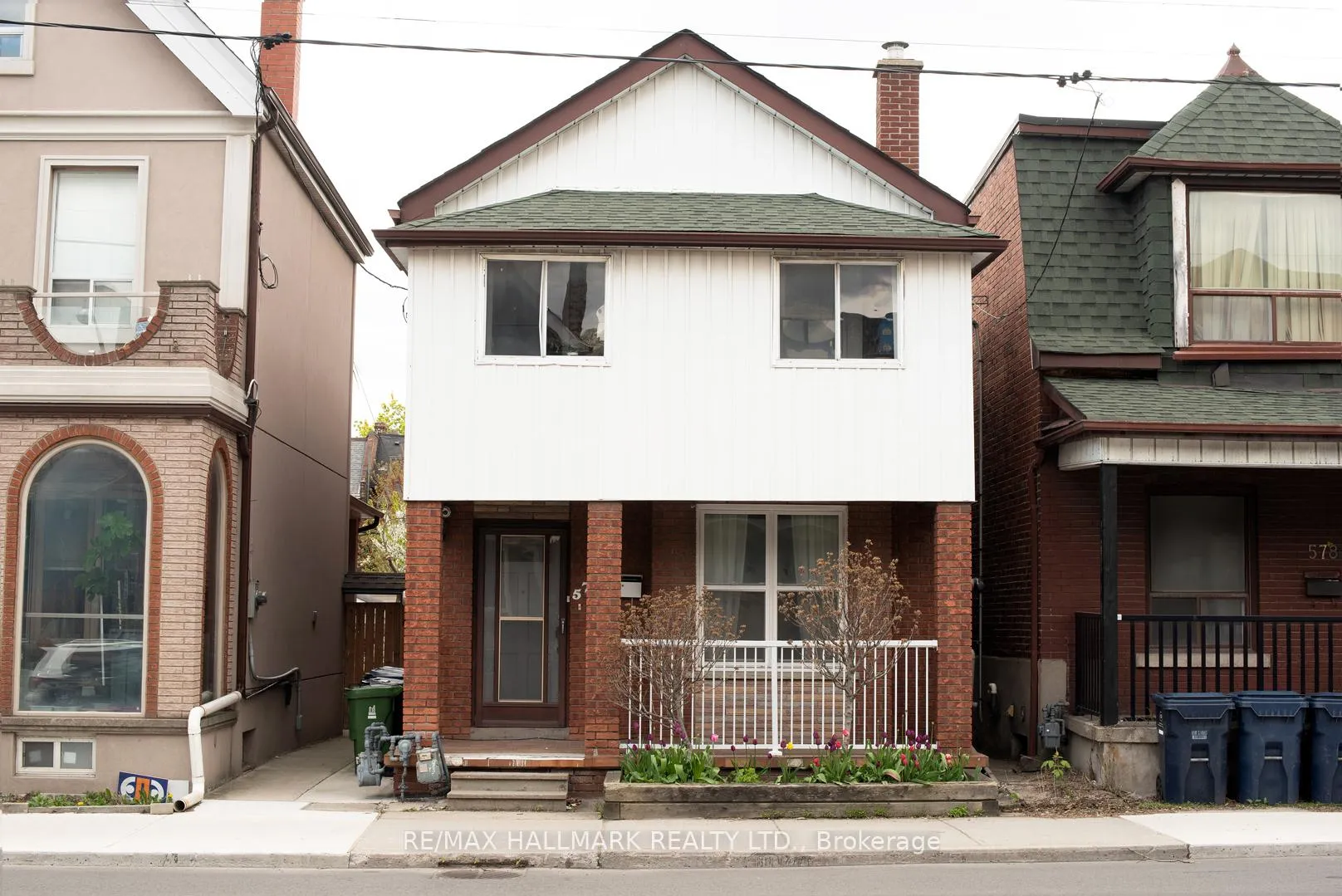 Photo 2 of Unit 2 Upper, 576 Ossington Avenue S, Toronto, Palmerston-Little Italy — HOMEH