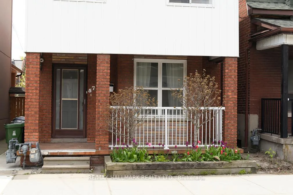 Photo 8 of Unit 2 Upper, 576 Ossington Avenue S, Toronto, Palmerston-Little Italy — HOMEH